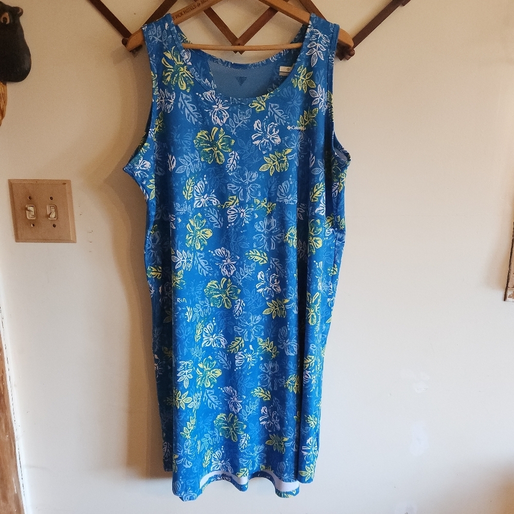 NWOT Columbia PFG Knee Length Mini Dress Floral Sleeveless Athletic Stretchy 3x